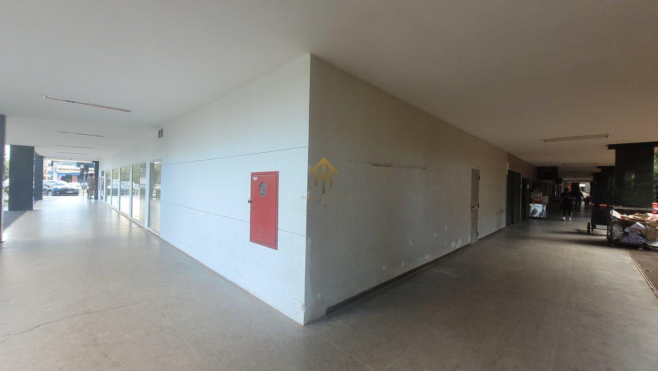 LOJA DE ESQUINA NA MELHOR LOCALIZAÇÃO DO SUDOESTE COM 661MTS2, elevador e ar condicionado SQSW 303 Bloco A Brasília - 