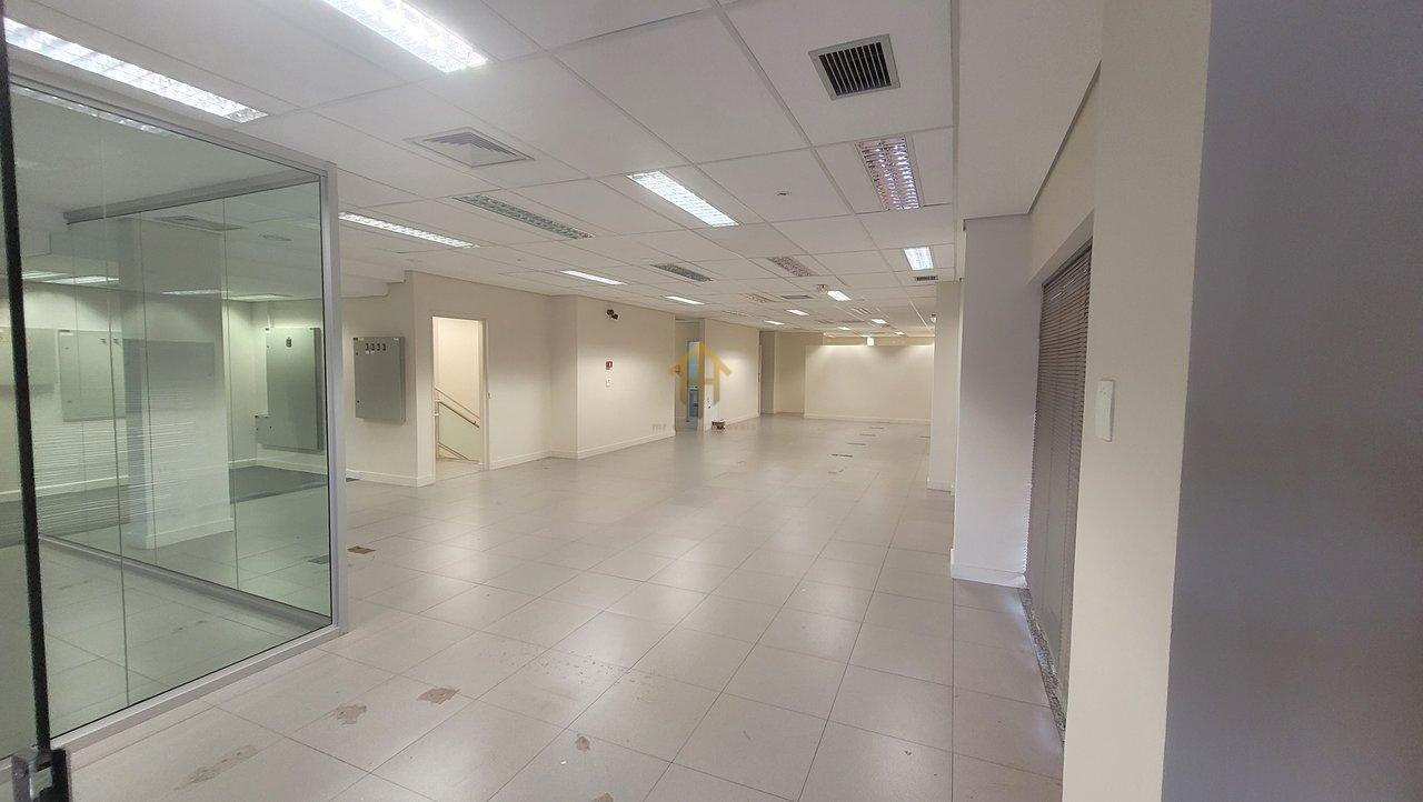 LOJA DE ESQUINA NA MELHOR LOCALIZAÇÃO DO SUDOESTE COM 661MTS2, elevador e ar condicionado SQSW 303 Bloco A Brasília - 