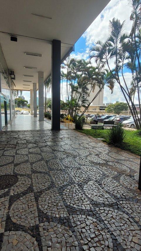 Fantástica loja com 3 andares em ótima localização com 677 mts2 SCS Quadra 4 Bloco A Lote 209/217 Brasília - 