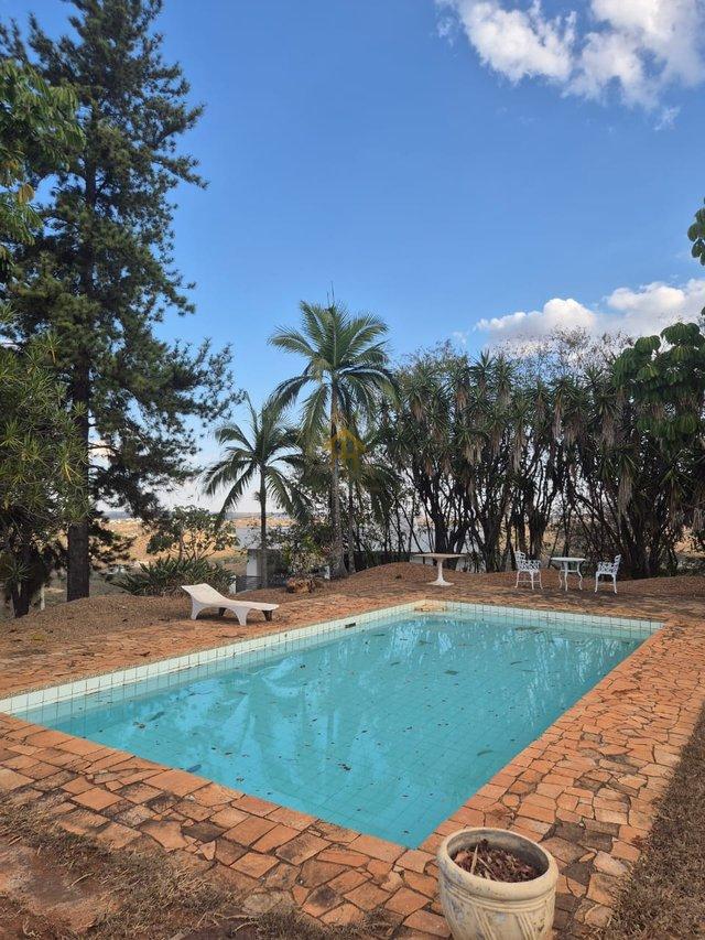 Chácara escriturada com vista deslumbrante no Jardim Botânico – Mansões Itaipu  2,21Hec Condomínio Residencial Mansões Itaipu Brasília - 