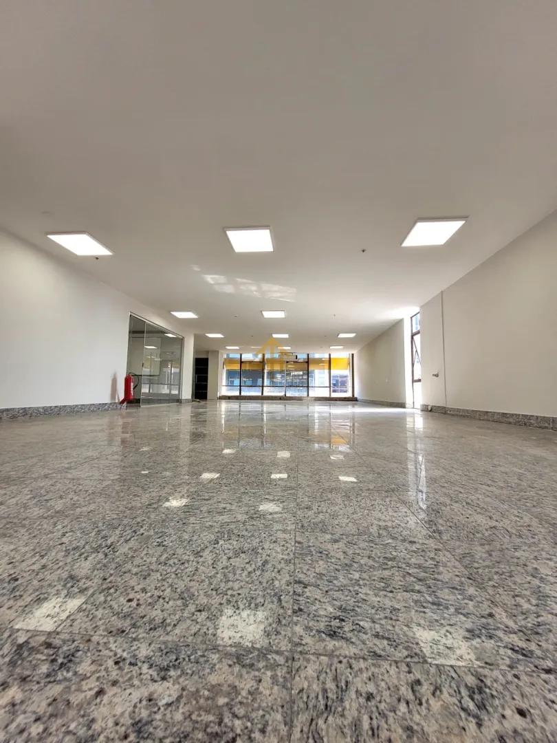 Excelente oportunidade com vista para esplanada dos minist&eacute;rios e 3 vagas de garagem SCS Quadra 1 Brasília - 