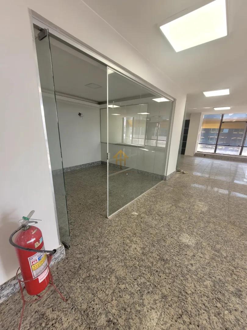 Excelente oportunidade com vista para esplanada dos minist&eacute;rios e 3 vagas de garagem SCS Quadra 1 Brasília - 