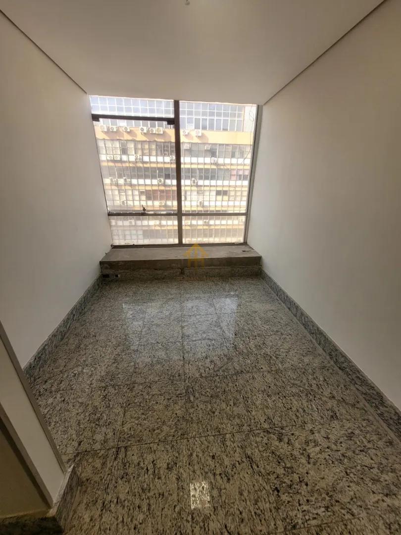Excelente oportunidade com vista para esplanada dos minist&eacute;rios e 3 vagas de garagem SCS Quadra 1 Brasília - 