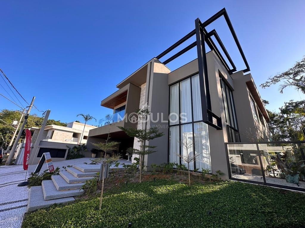 Propriedade de grife cinematográfica disponível para venda em Riviera de São Lourenço  Alameda Panay Bertioga - 