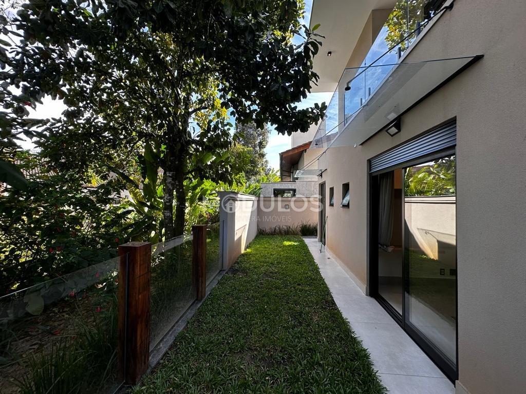 Casa com 5 suítes em localização privilegiada à venda, 350 m² por R$ 8.500.000 Alameda Potiguar Bertioga - 