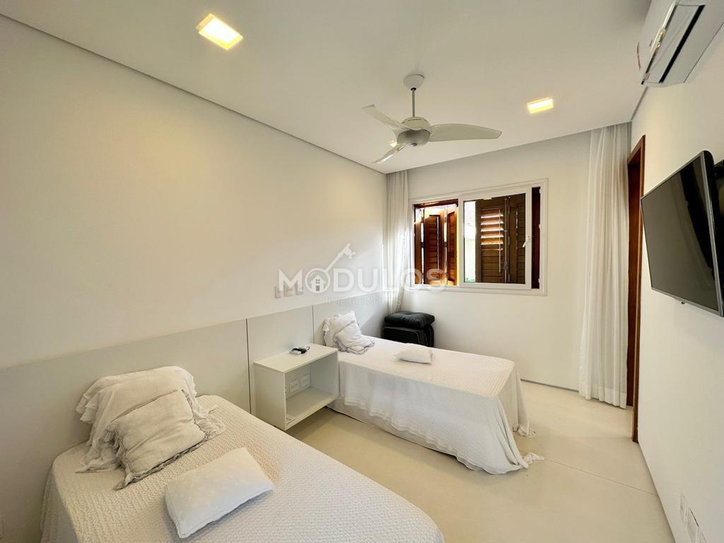 Mansão beira mar cinematográfica  à venda, 06 suítes, 1120 m² por R$ 38.000.000 Alameda Jatais Bertioga - 
