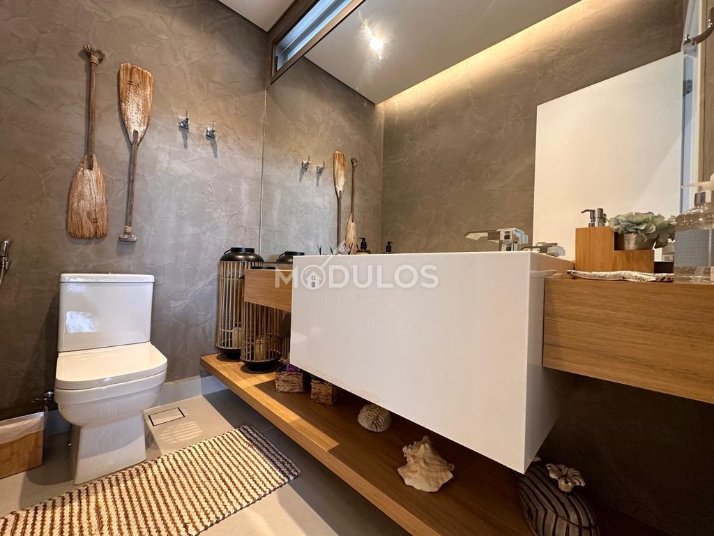 Propriedade de alto padrão com projeto contemporâneo disponível para venda Alameda Mamoan Bertioga - 