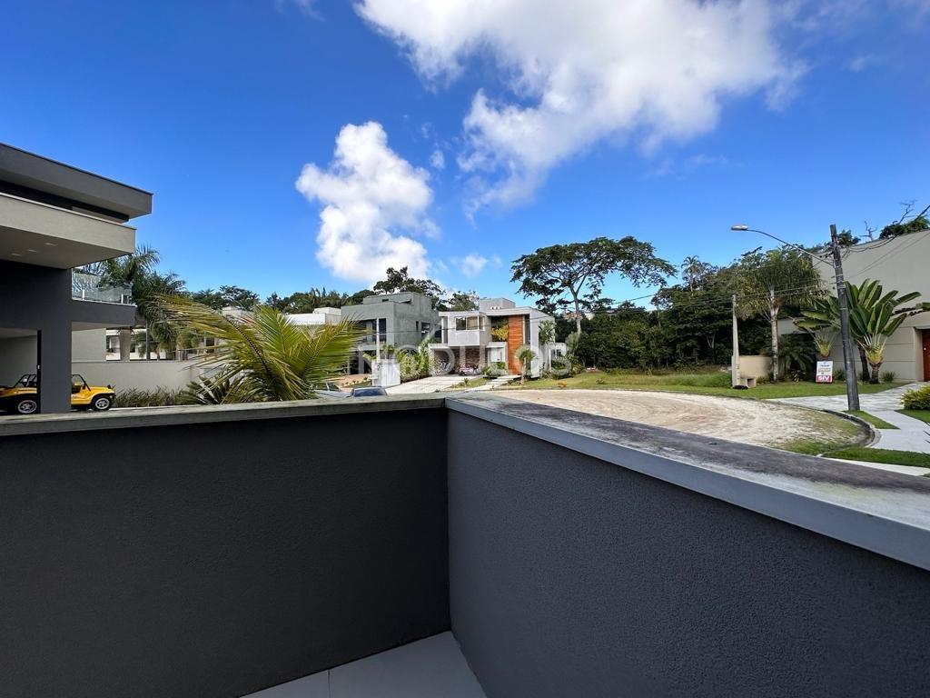 Propriedade de alto padrão com projeto contemporâneo disponível para venda Alameda Mamoan Bertioga - 