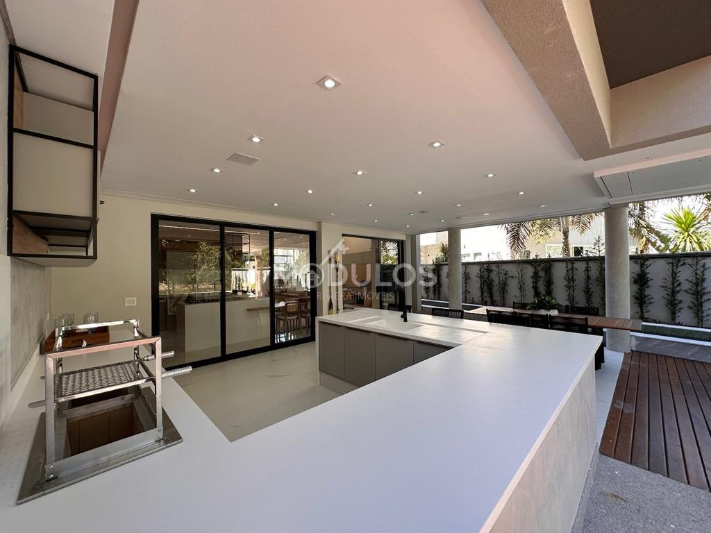 Propriedade minimalista de alto padrão com 6 suítes disponível para venda - Bertioga - 