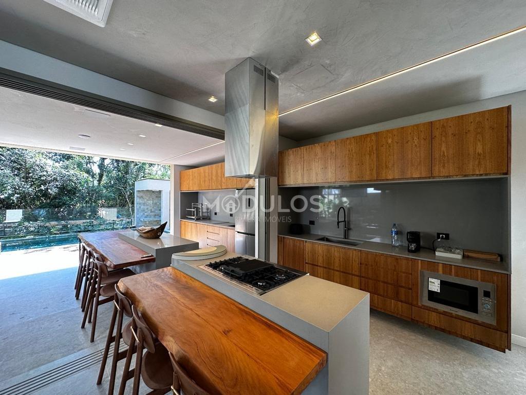 Propriedade  de alto padrão com 04 Suítes,  395 m² disponível pra venda por R$ 14.900.000 Alameda Santa Cruz Bertioga - 
