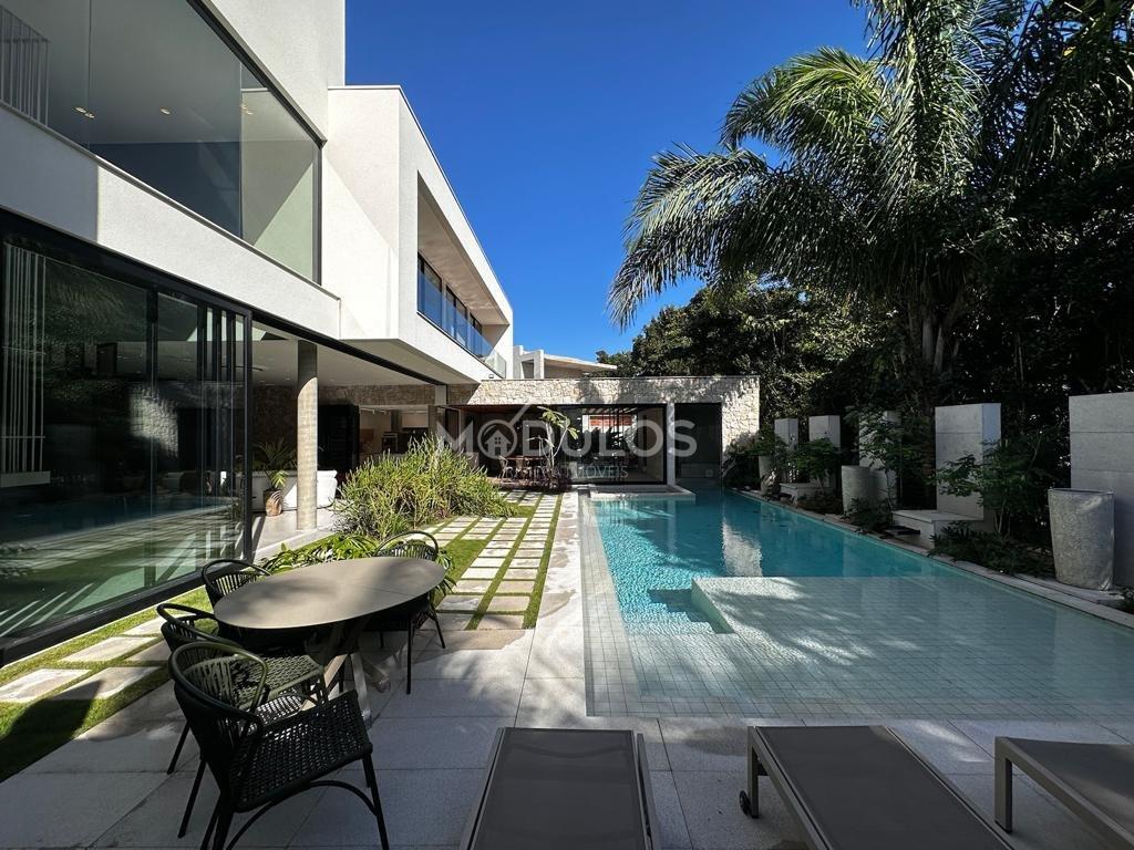 Mansão atemporal com 8 suítes à venda, 800 m² por R$ 27.800.000,00 Alameda Curaçau Bertioga - 