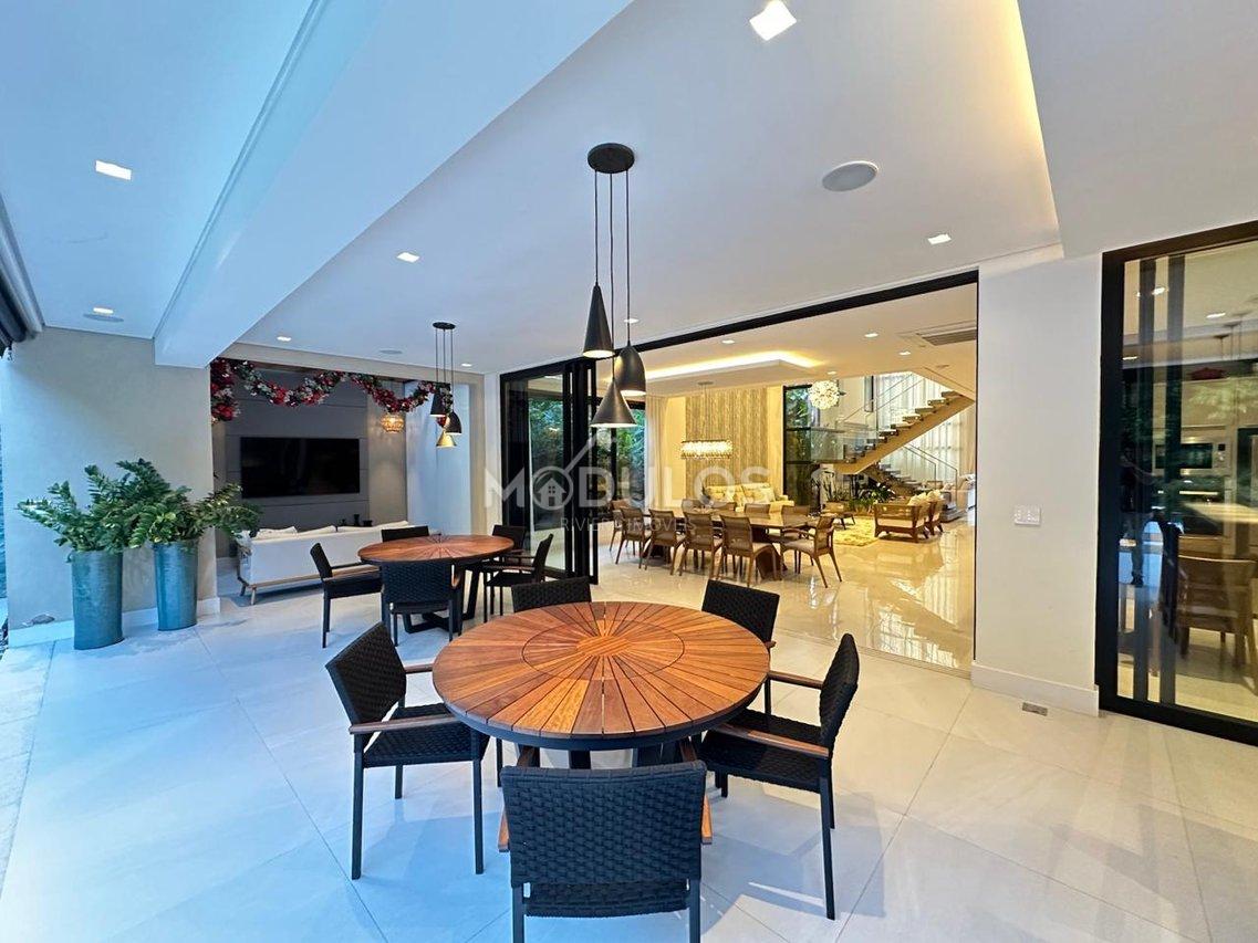 Propriedade de alto luxo em local nobre com 7 suítes à venda 770,00 m² por R$ 18.000.000 Alameda Curaçau Bertioga - 