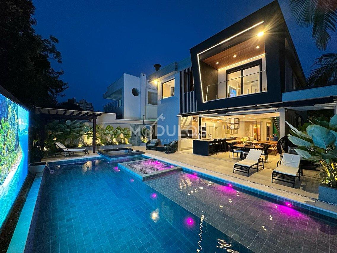 Propriedade cinematográfica em local nobre à venda, 05 suítes, 425 m² por R$ 15.875.000 Alameda Caiaue Bertioga - 