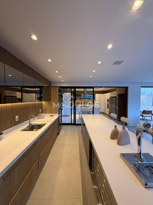 Mansão contemporânea, com 5 suites amplas, à venda, 940 m² por R$ 25.000.000,00 Alameda Panay Bertioga - 
