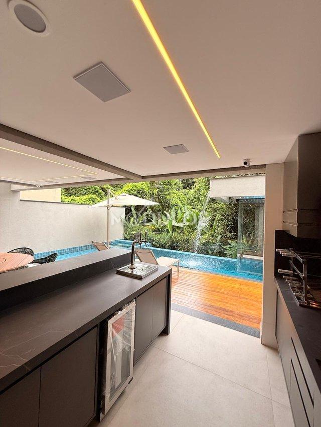Propriedade minimalista com 5 suítes à venda, 409 m² por R$ 8.500.000,00 Alameda Baguio Bertioga - 