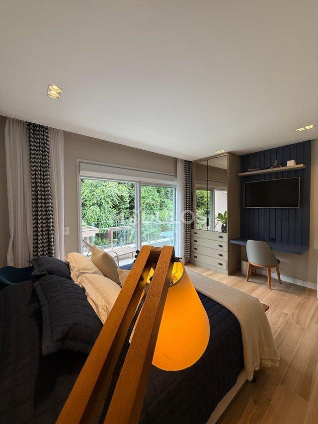 Mansão com três pavimentos, elevador, 7 suítes à venda, 555 m² por R$ 13.500.000,00 Alameda Maio Bertioga - 