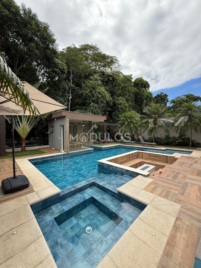 Mansão com três pavimentos, elevador, 7 suítes à venda, 555 m² por R$ 13.500.000,00 Alameda Maio Bertioga - 