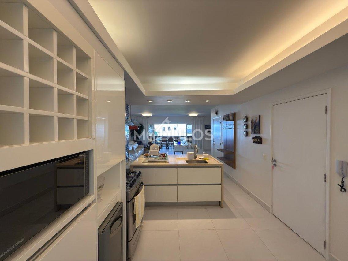 Apartamento frontal ao mar com 4 dormitórios à venda, 168 m² por R$ 7.800.000,00 Passeio das Caravelas Bertioga - 