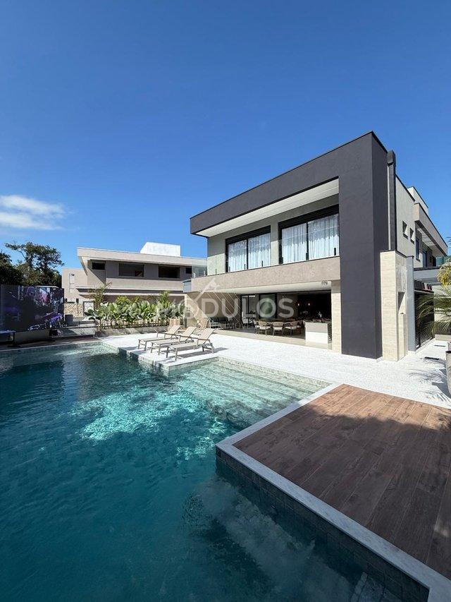 Casa com 6 suítes à poucos passos do mar disponível para venda, 450 m² por R$ 15.700.000 Alameda Tortuga Bertioga - 