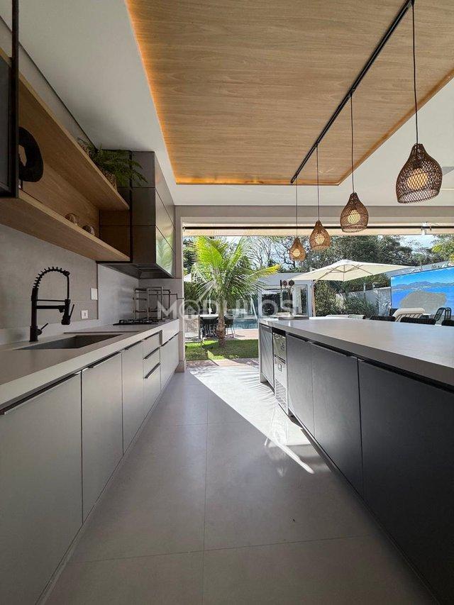 Mansão de luxo com 8 suítes, à venda em local nobre, 640 m² por R$ 25.000.000,00 Passeio Isabela Bertioga - 
