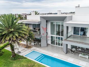 Casa, 9 quartos - Foto 1