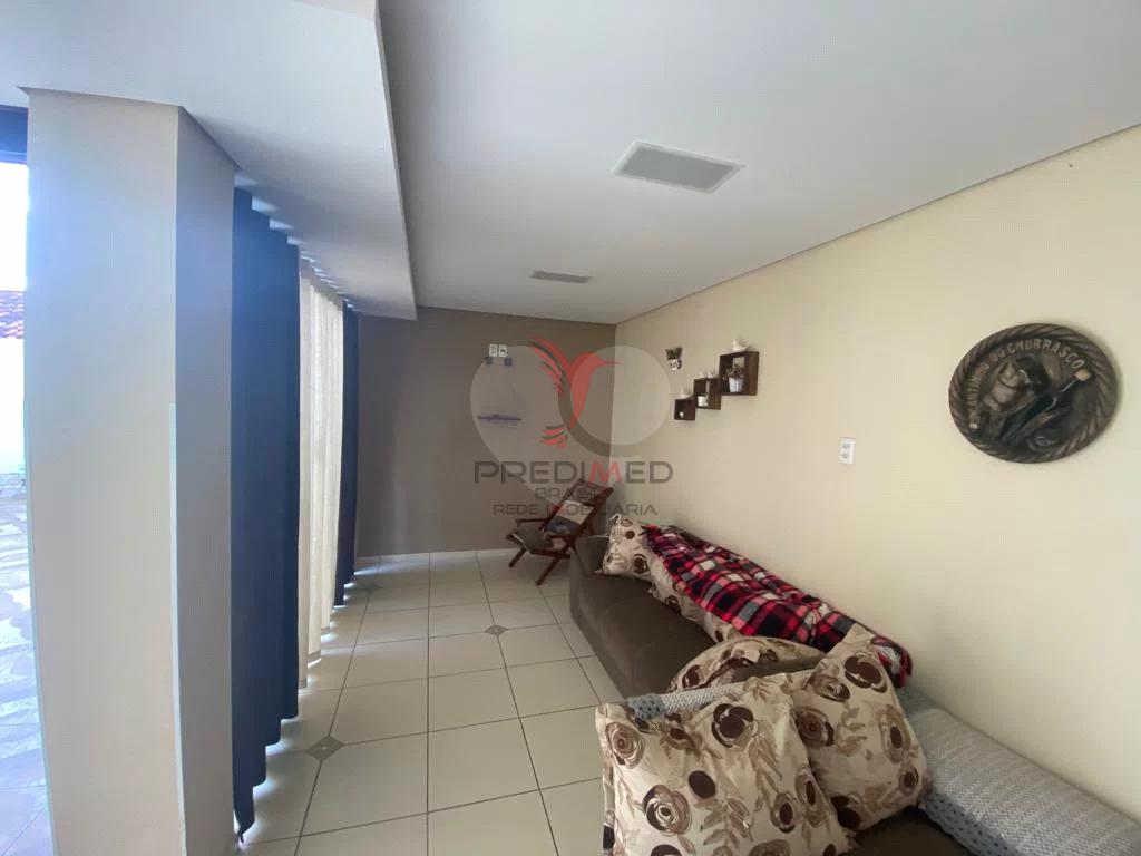 Casa, 2 quartos, 1329 m² - Foto 1