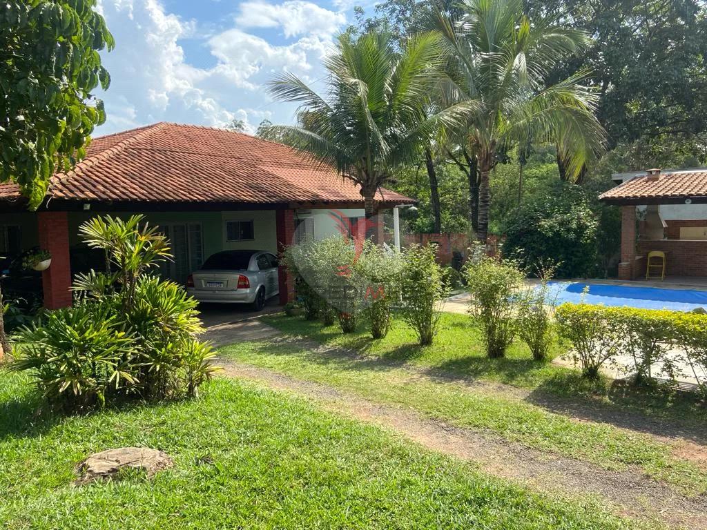 Chácara, 3 quartos, 2090 m² - Foto 1