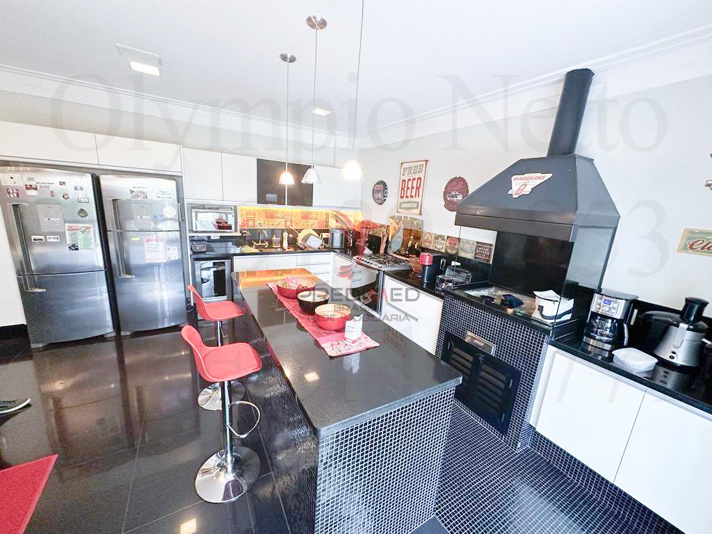 Casa, 4 quartos, 250 m² - Foto 9