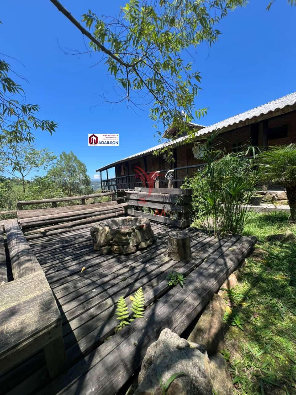 Sítio, 4 quartos, 5600 m² - Foto 1