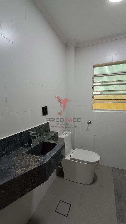 Apartamento todo reformado com  1 Dormitório com suite a 100 m da Praia Avenida Senador Pinheiro Machado Santos - 