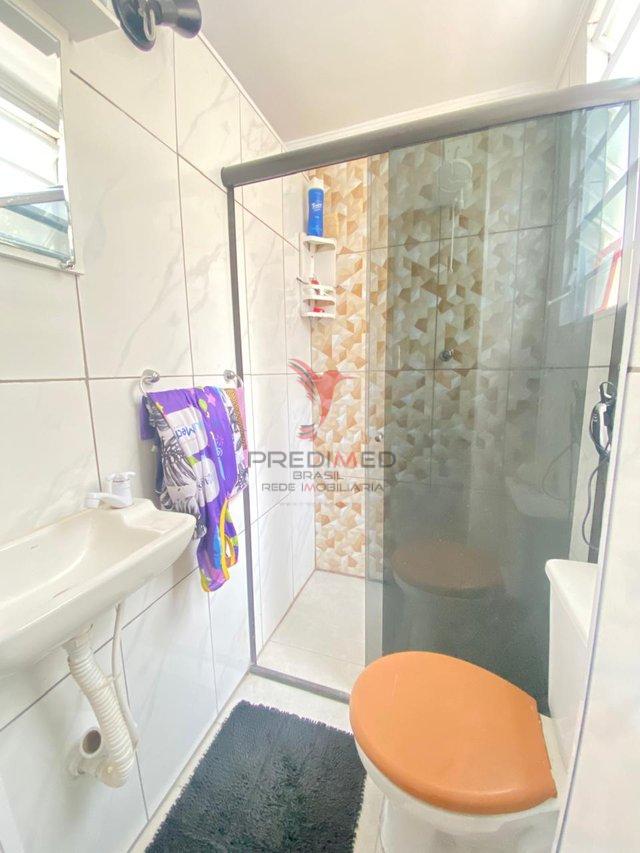 Apartamento em Santos, todo reformado com 2 Dormitórios, com suíte. Excelente Localização Avenida Washington Luis Santos - 