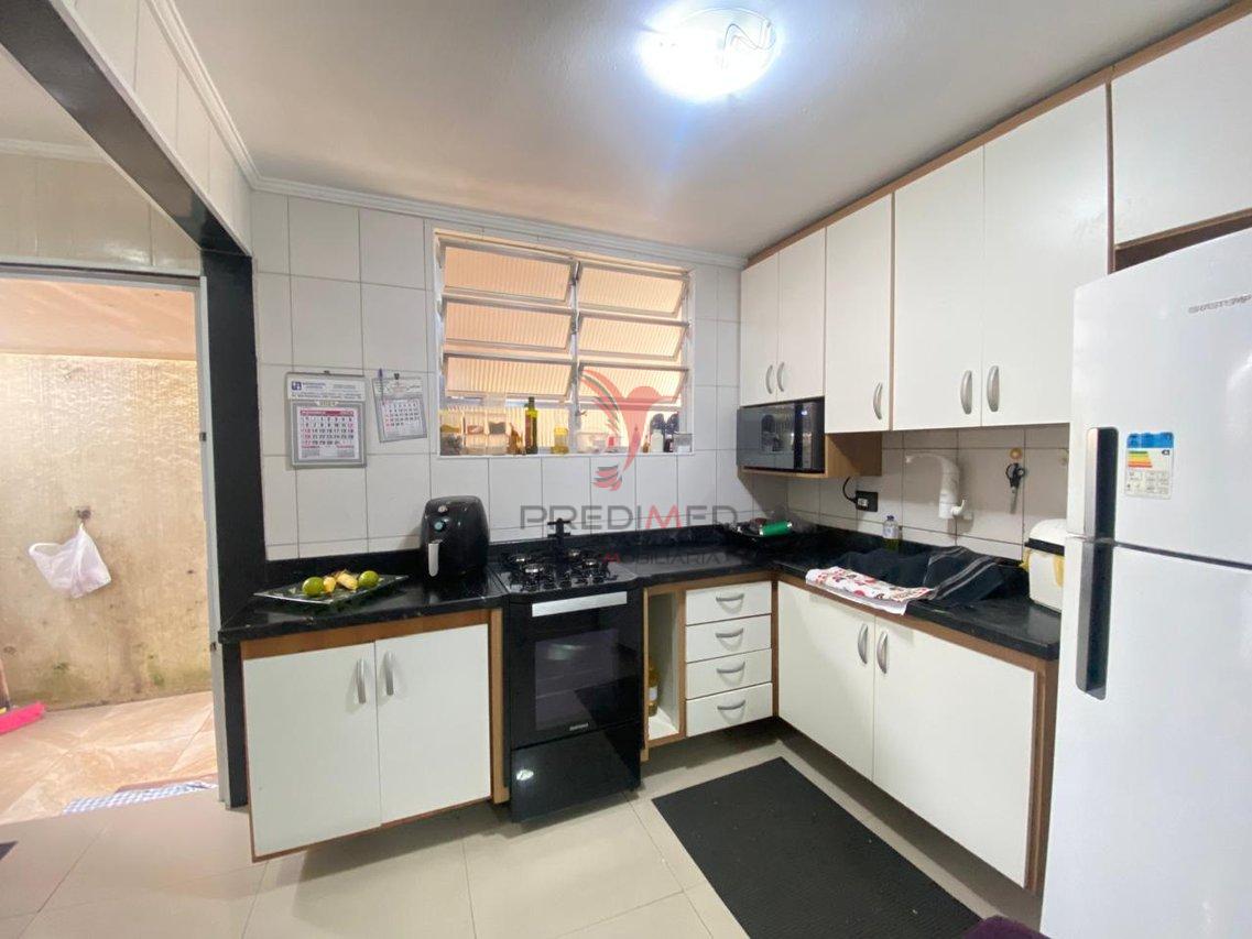 Apartamento em Santos, todo reformado com 2 Dormitórios, com suíte. Excelente Localização Avenida Washington Luis Santos - 