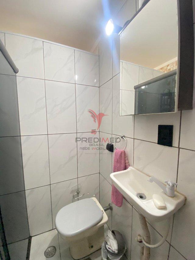 Apartamento em Santos, todo reformado com 2 Dormitórios, com suíte. Excelente Localização Avenida Washington Luis Santos - 