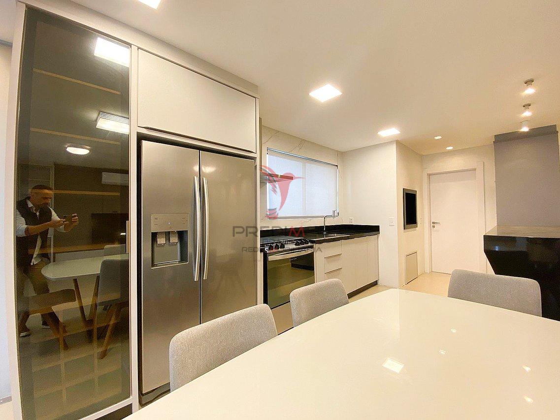 Apartamento em Balneário Piçarras 3 Suites, 2 Vagas,na Praia mobilado/decorado.Visita Mar - Balneário Piçarras - 