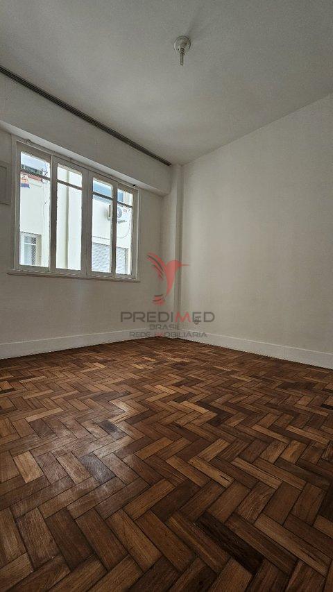 Apartamento Leme 3 quartos reformado espaçoso andar alto perto praias do Leme e Copacabana Rua Gustavo Sampaio Rio de Janeiro - 