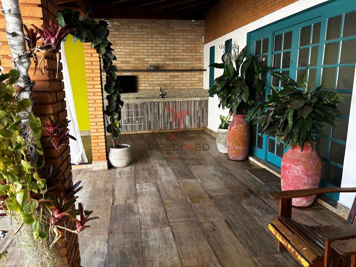 Linda e Diferenciada Casa no Jardim Botânico em São Pedro - SP - São Pedro - 