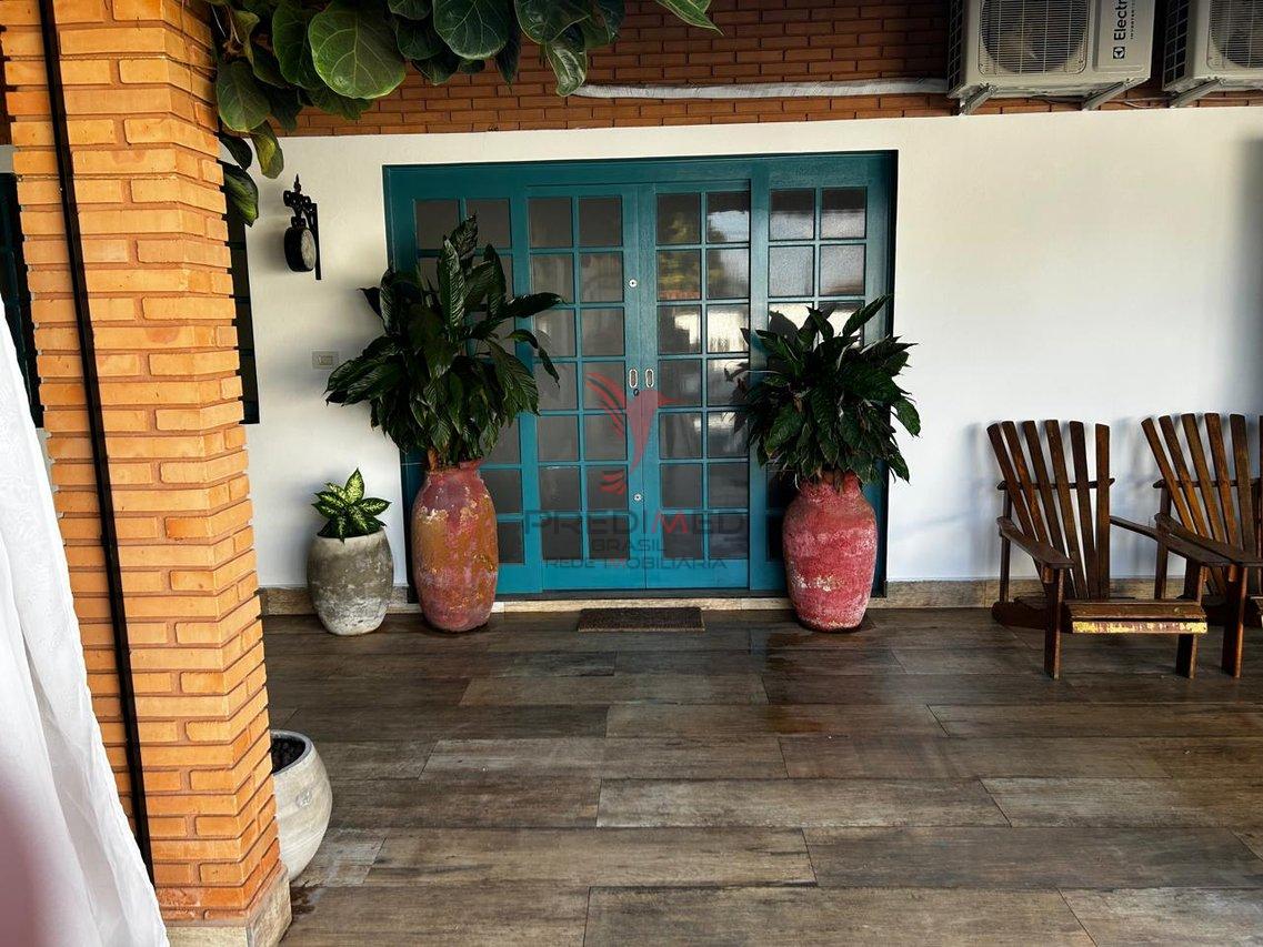 Linda e Diferenciada Casa no Jardim Botânico em São Pedro - SP - São Pedro - 