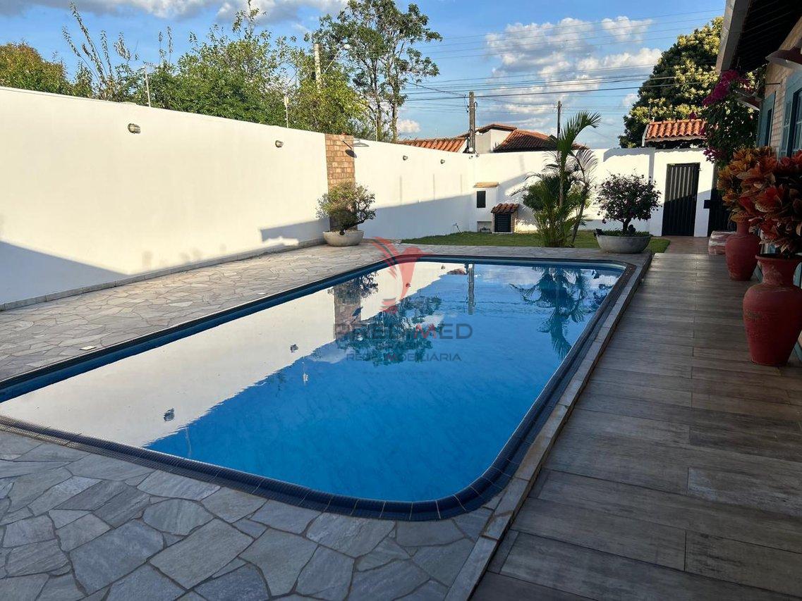 Linda e Diferenciada Casa no Jardim Botânico em São Pedro - SP - São Pedro - 