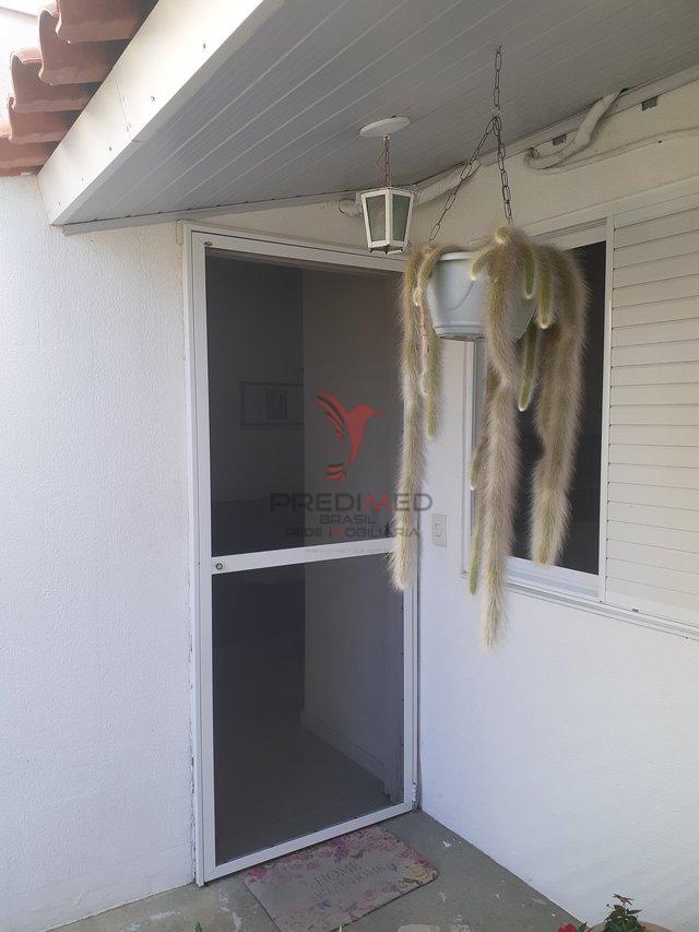 CASA NO MORADAS CLUB, IMPECÁVEL, ACABAMENTO EM ALTO PADRÃO, VALE A PENA CONHECER - Pelotas - 