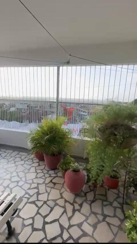 Vende-se casa com 4 Quartos,2 Suites, 2 Varandas , bela vista no centro da cidade Rua Telegrafista João Oscar João Pessoa - 