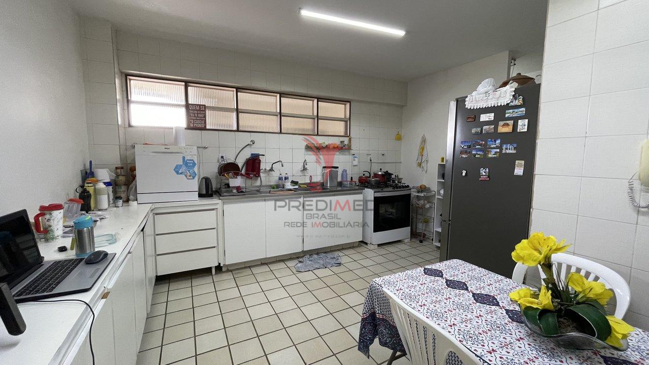Oportunidade no Jardm Oceania. Apartamento com 218 mts², 5 Quartos, 2 Suites, 2 Vagas - João Pessoa - 