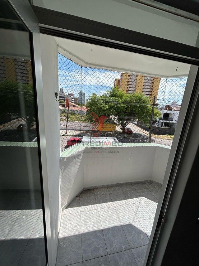 Apartamento no Aeroclube Rua Maria Rosa Padilha João Pessoa - 