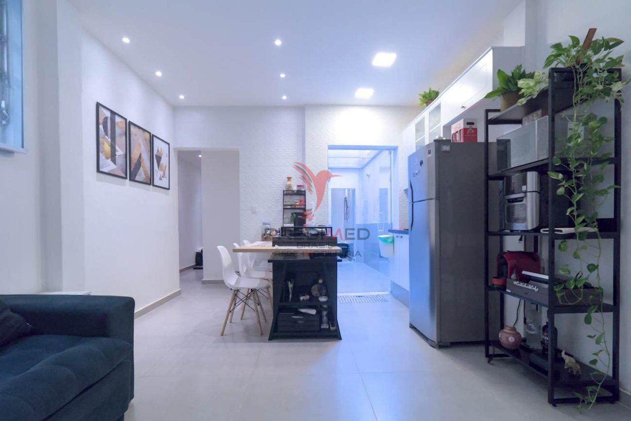 Botafogo 2 quartos mobiliado reformado piso porcelanato condomínio R$180,00 Rua Álvaro Ramos Rio de Janeiro - 