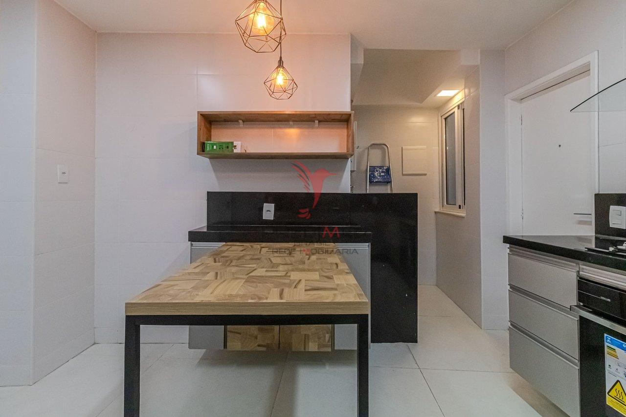 Ipanema 3 quartos suíte closet reformado mobiliado ar split porcelanato Rua Nascimento Silva Rio de Janeiro - 