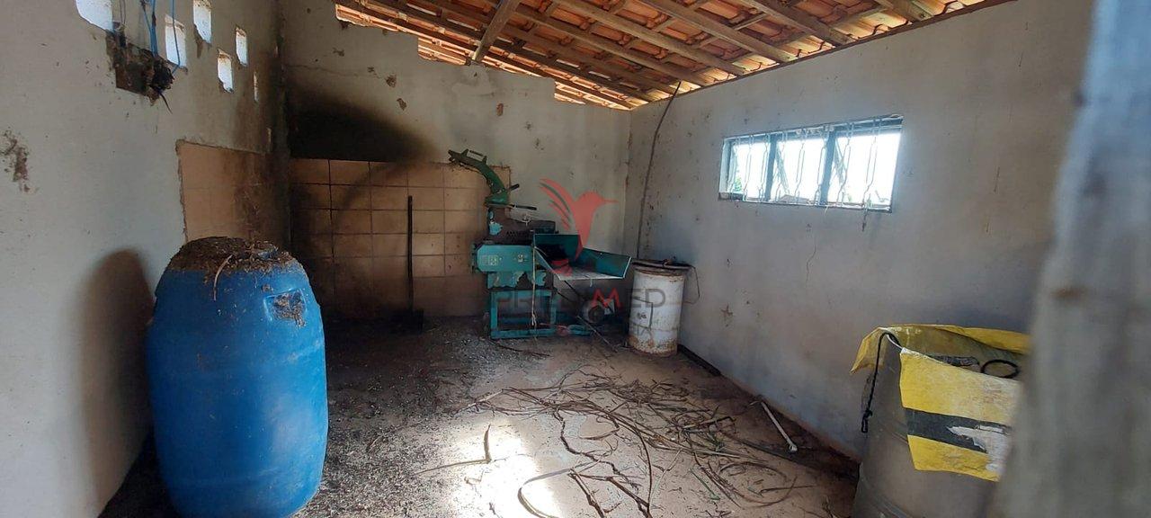 Chácara com quase 5 Alqueires, Pastagem, dois lagos, capela,no bairro Rio do Peixe - Guaratinguetá - 