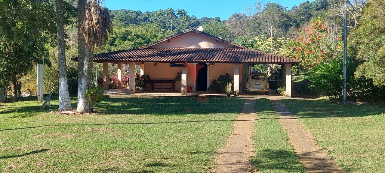 Chácara com quase 5 Alqueires, Pastagem, dois lagos, capela,no bairro Rio do Peixe - Guaratinguetá - 