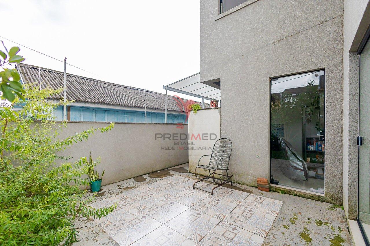 Sobrado Semi Novo Triplex na Barreirinha Rua Manoel Aristides de Farias Curitiba - 