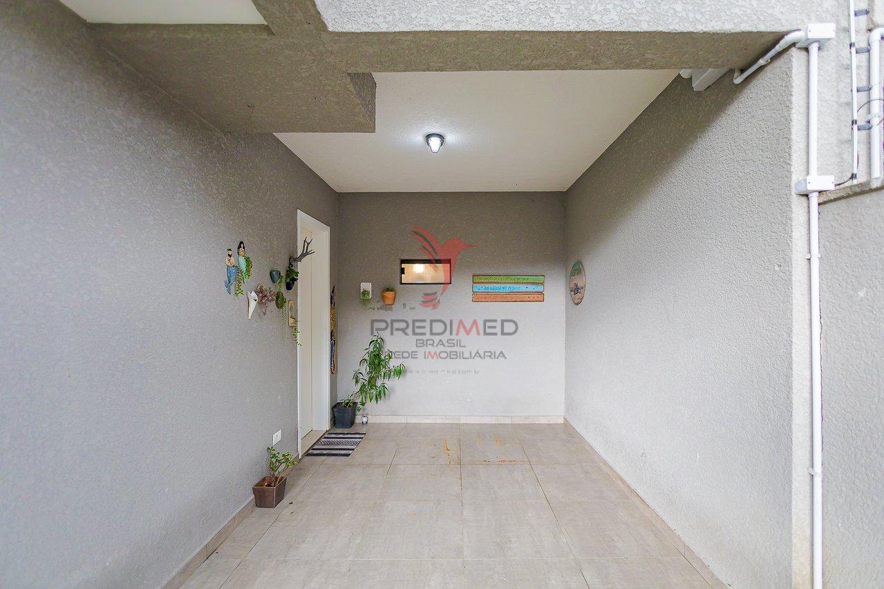 Sobrado Semi Novo Triplex na Barreirinha Rua Manoel Aristides de Farias Curitiba - 