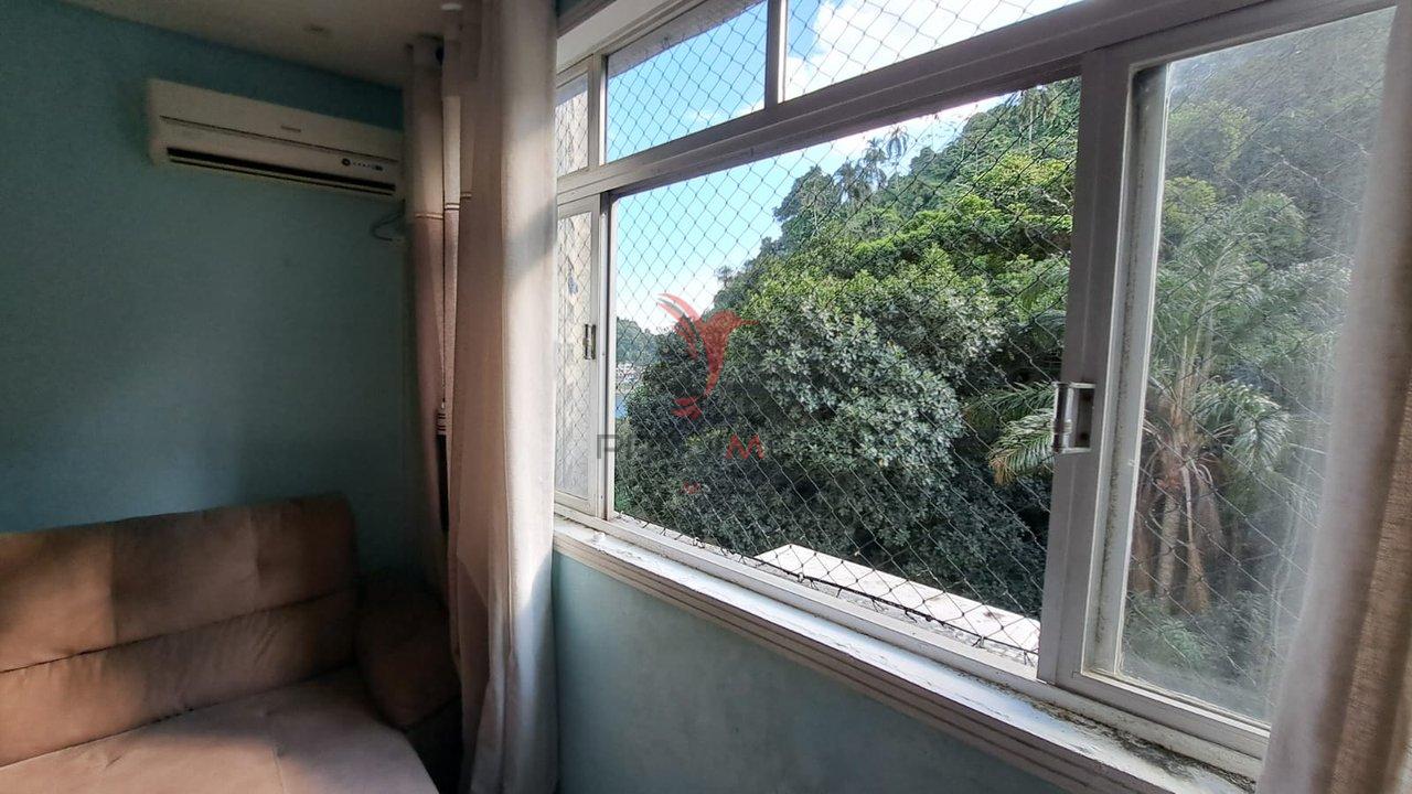 Apartamento á venda em São Vicente,com vista para o mar excelente localização Avenida Presidente Getúlio Vargas São Vicente - 