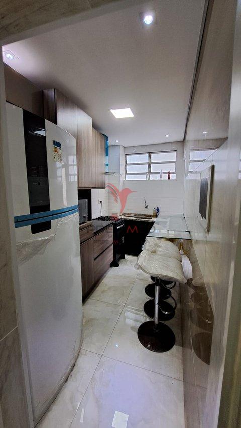 Apartamento á venda em São Vicente,com vista para o mar excelente localização Avenida Presidente Getúlio Vargas São Vicente - 